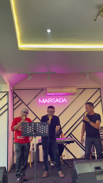 sang legenda Trio Lamtama di marsada resto bandung