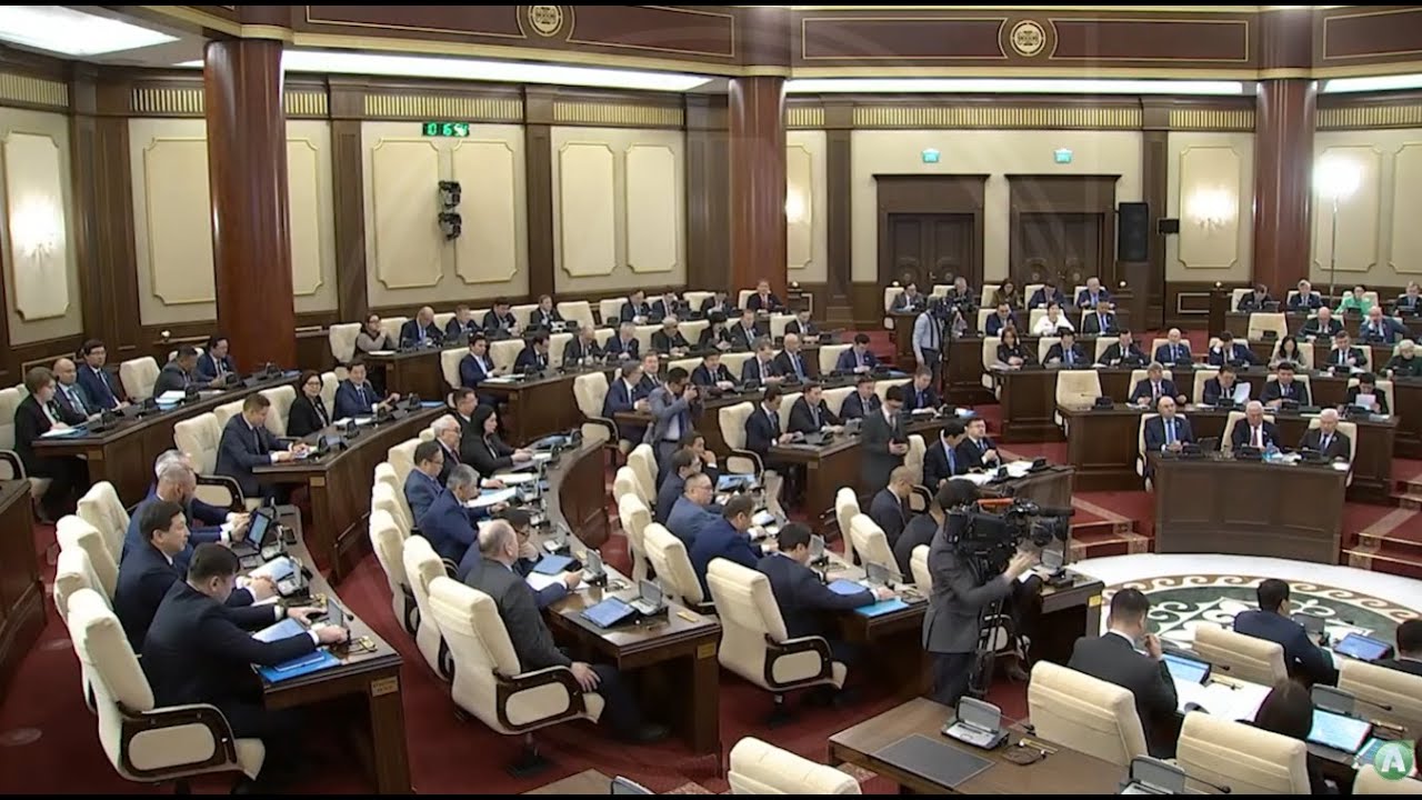 Депутаты мажилиса предлагают ужесточить правила продажи и контроля алкогольной продукции