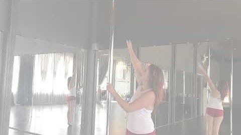 Beginner Pole Dance - Pirouette On Spin Pole