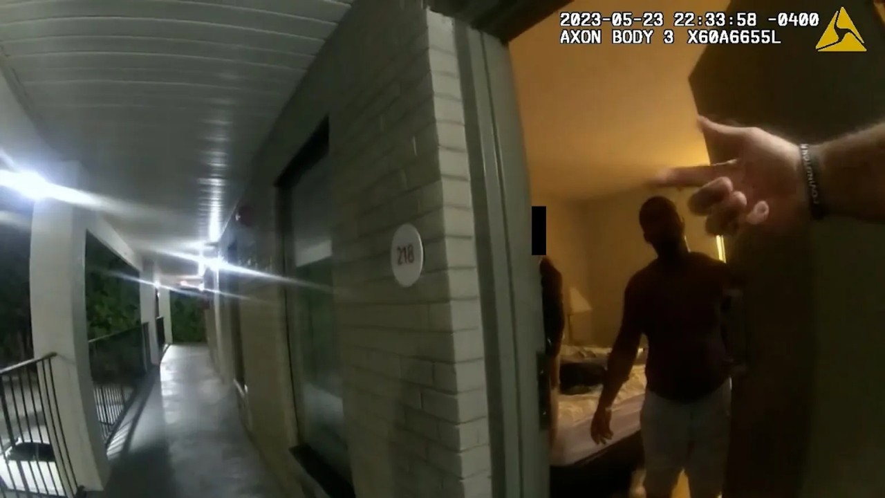 Man Shoots Officer in the Face With Rifle