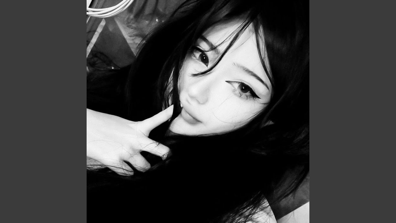 Guarda LOLI (Slowed) su YouTube Guarda LOLI (Slowed) su YouTube