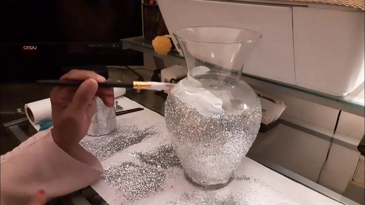 She pours Elmer's glue into a $1 vase for a breathtaking idea! 