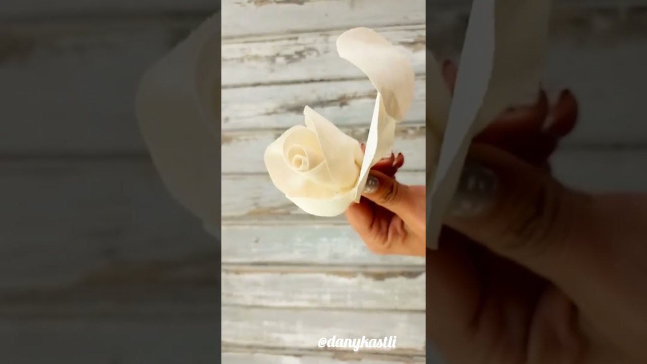 Easy & Beautiful Fabric Flowers: A DIY Craft Project for Beginners🌸