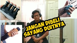 Alasan Kenapa Sebaiknya Kalian Tidak Beli Alat Bantu Latihan Gitar Ini!