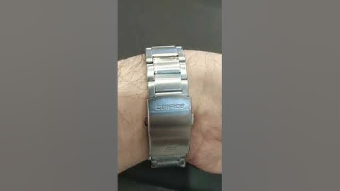 мужские часы Casio EFR-571DB-1A1VUEF