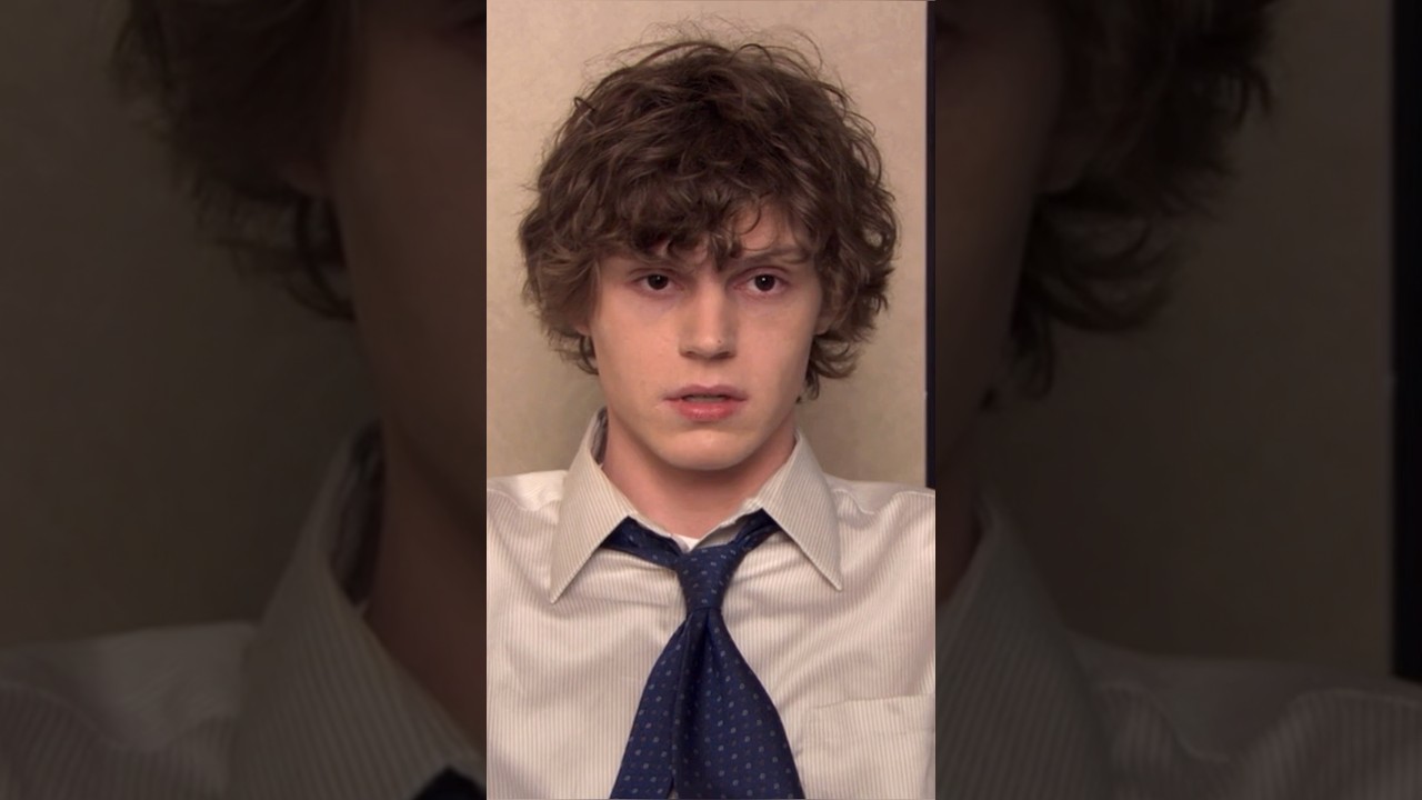 ⁣Evan Peters as Michael's nephew Luke #evanpeters #theoffice #shorts