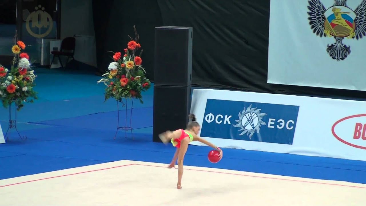 Аверина Арина мяч 