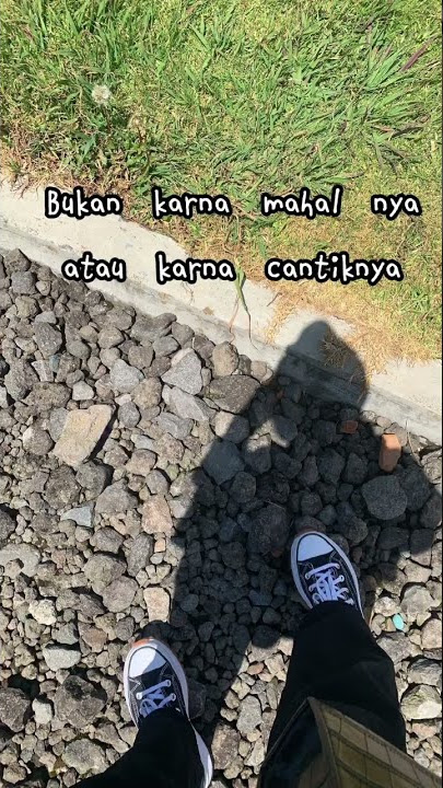 Status Story WA Filosofi Sepatu