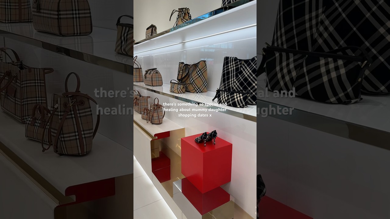 SHOPPING DATE WITH MUM 