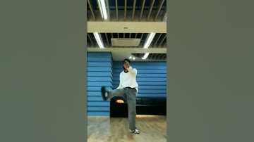 Thumbnail of dance practice mirror. CHARMER SKZ