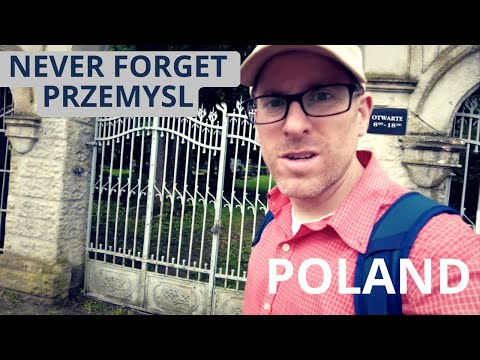 LOST IN PRZEMYSL 🇵🇱 A CEMETERY TOUR - POLAND TRAVEL VLOG