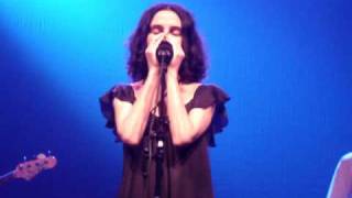 PJ HARVEY - April (live @ AB, Brussels 2009)