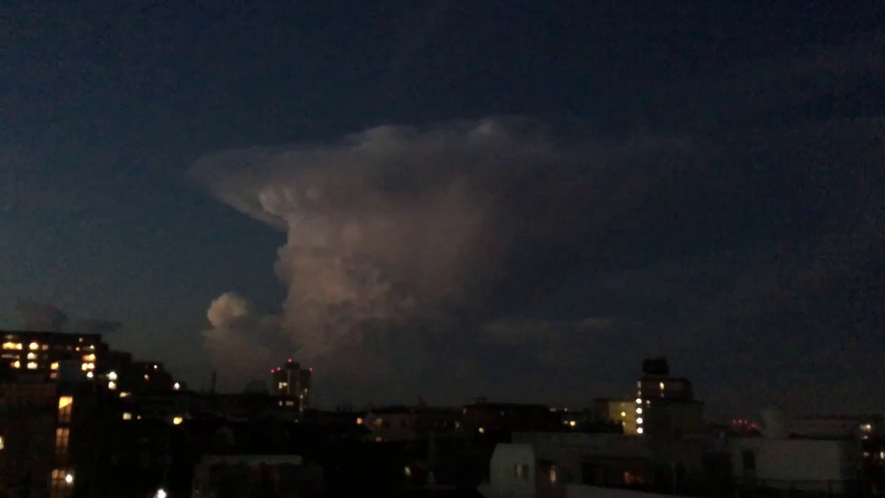 東京に現れたラピュタ雲 竜の巣 が凄かった 後編 Youtube