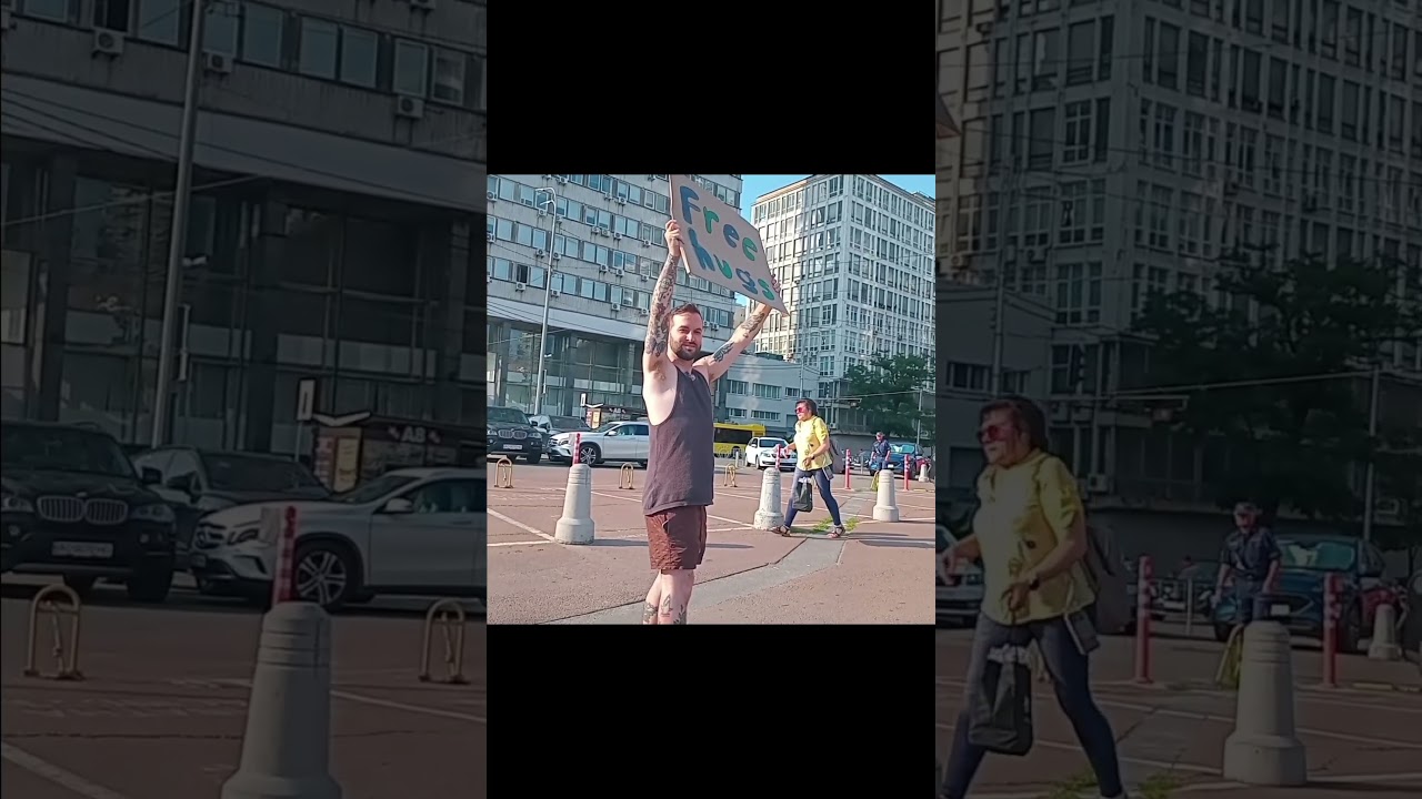 FREE HUGS IN UKRAINE