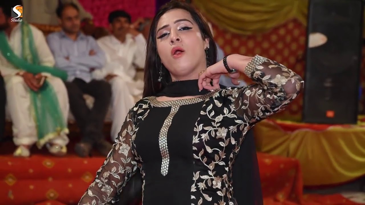 Kala Suit   Pari Paro Latest Saraiki Hit Dance Performance 2021