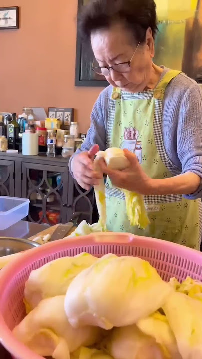 How My Korean Grandma Makes Kimchi Part 2🥬 #shorts