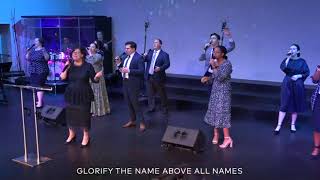 Video thumbnail of "Glorify Your Name Bilingual English/Spanish Shara McKee"