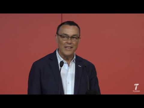 Caraballo muestra su satisfacci&oacute;n tras lograr el PSOE 50 mayor&iacute;as absolutas en Huelva