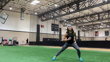 How To: Side Lunge Knee Tuck