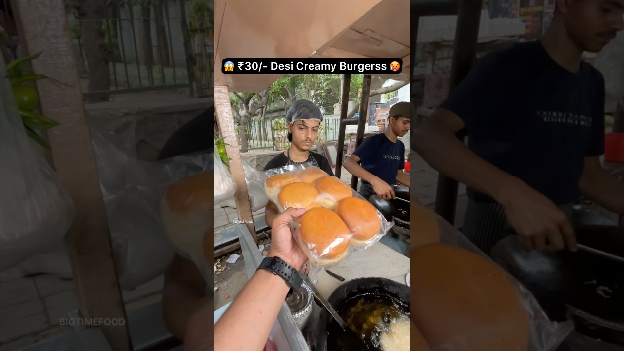 ⁣😱 ₹30/- Paneer Creamy Burgerss 🥵 #shorts #viral #youtubeshorts #shortvideo #trending #burger