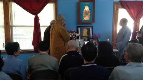 Cúng 49 ngày cho Nguyễn Khoa Bồng bên Pháp