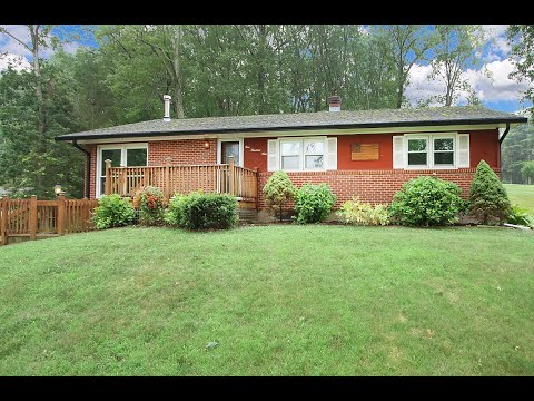 109 Pinnacle Road, Ellington, CT home video tour