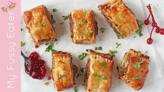 A delicious and festive take on the classic sausage rolls, made
instead using turkey mince, cranberry sauce brie. these mini rolls
will make fantastic ...