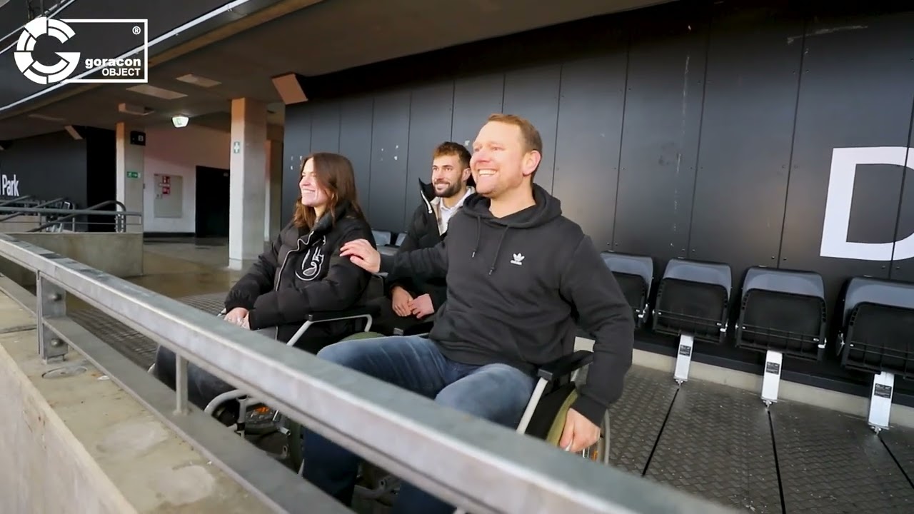 Espacios para sillas de ruedas Goracon Sistema de sillas de ruedas Espacios de acompañamiento para