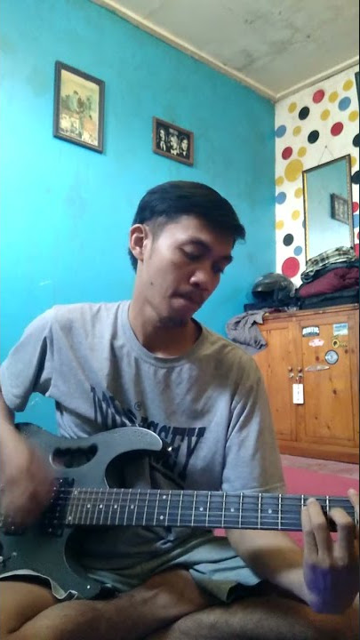 intro lagu Dunia ( closehead )