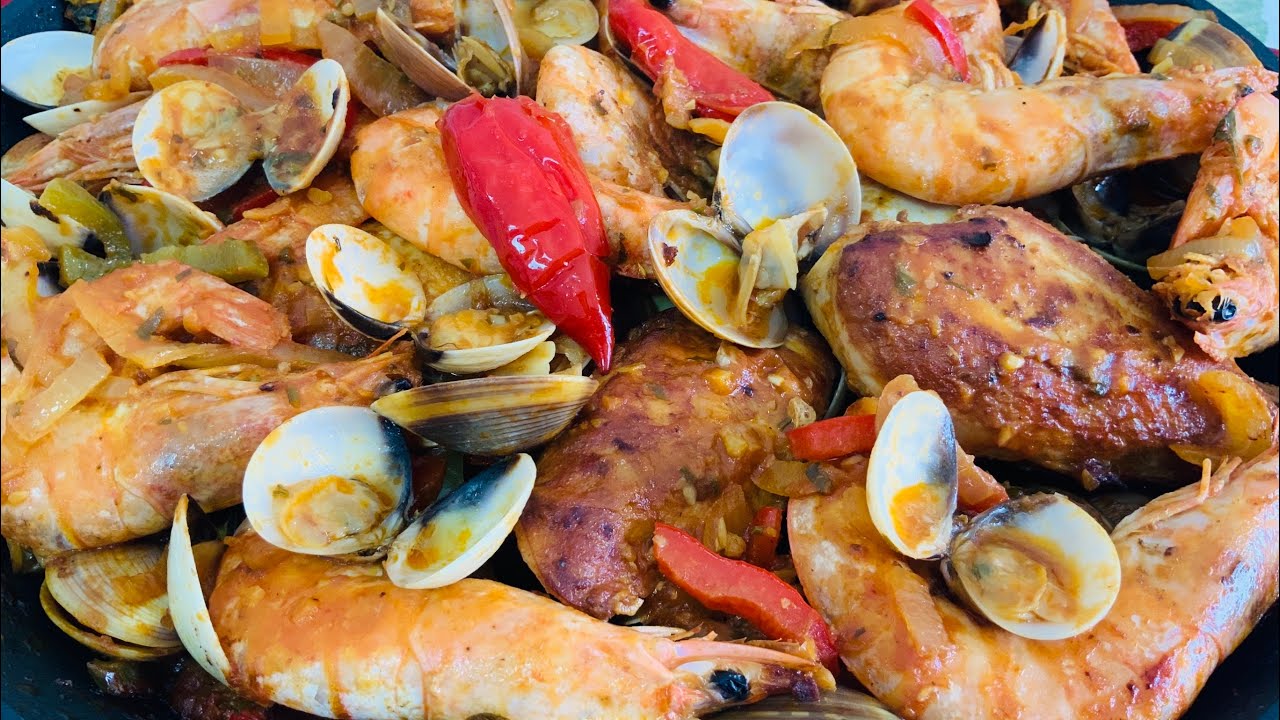 Peitinho de Frango com Amêijoas e Camarão é de Comer e Chorar por mais …Delicia