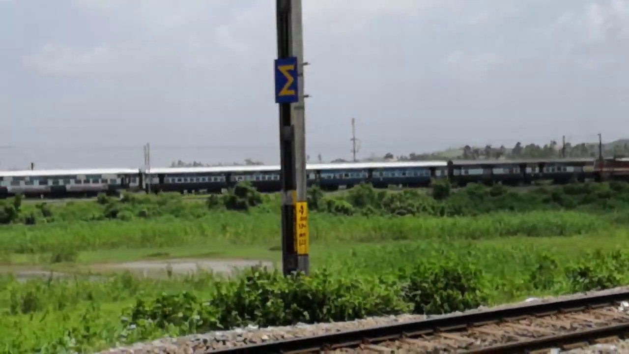 12704 falaknuma sf express - YouTube