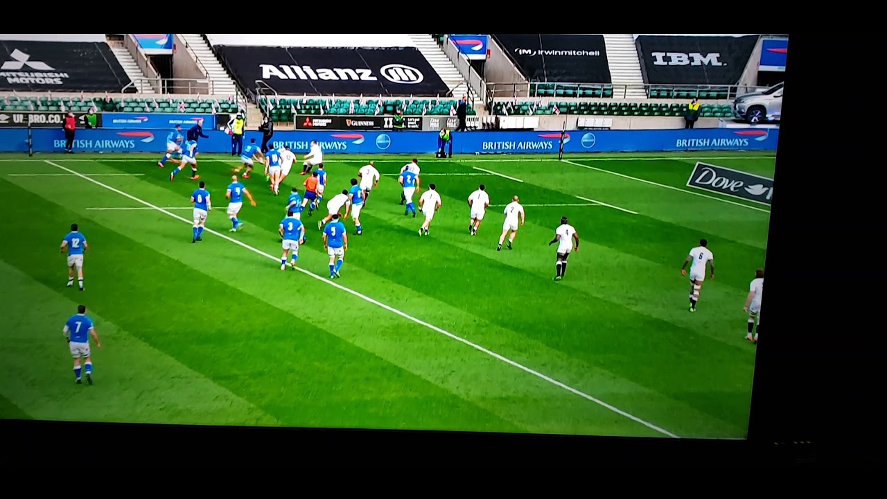 England v Italy Montanna Ioane scores against England in 6 nations