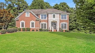 1060 ABERCORN Drive SW, Atlanta, GA Presented by Vennise Johnson.