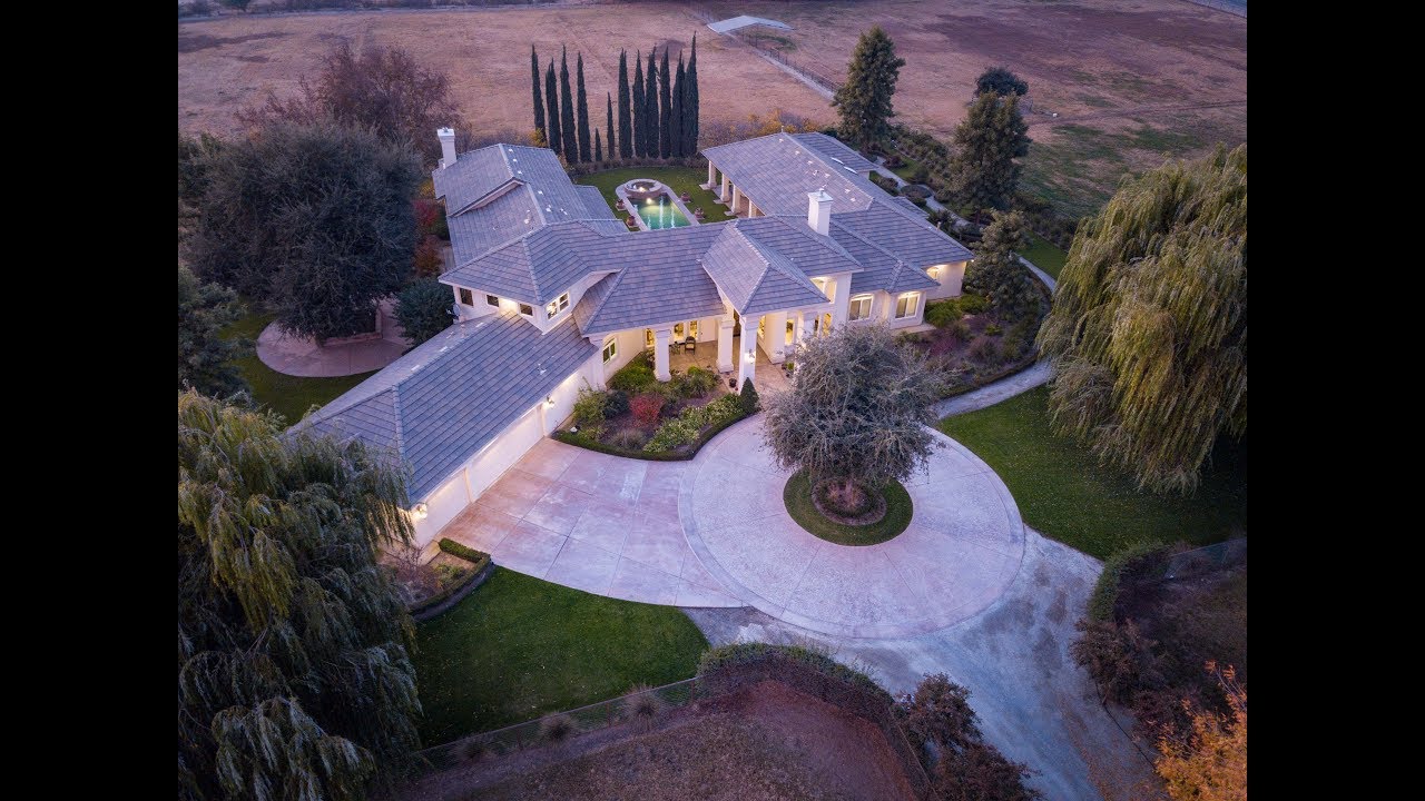 20175 Flint Avenue Lemoore CA 93245