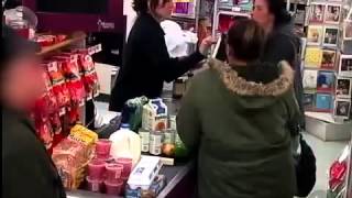 A mother unable to pay for groceries gets help from strangers
