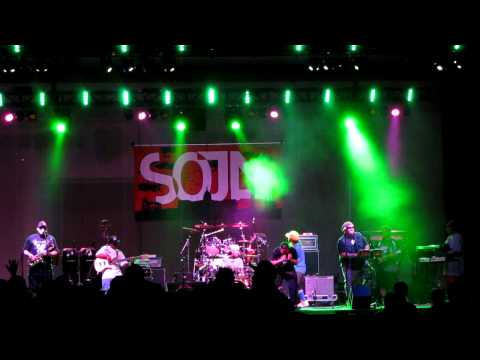Inna Vision - Fire Burn (Maui live 1.22.11)