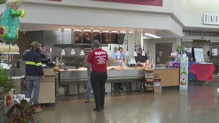 Hy-Vee provides free breakfast to current and former service members
