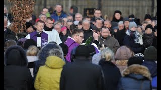 Uroczystości pogrzebowe w Koszalinie  Przemowa, Pożegnanie, Śpiew Wiktorii