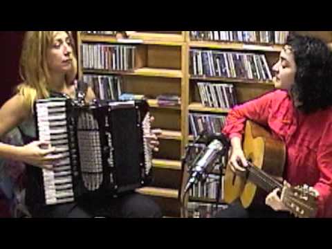 Sol Ruiz - Callejera - WLRN Radio Folk with Michae...