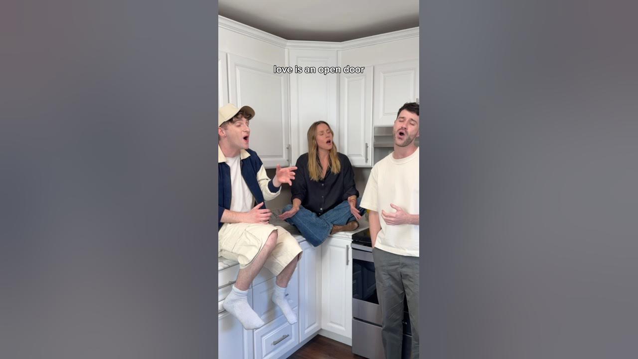 singing “Love is an Open Door” from #Frozen with #KristenBell & @JonathanTilkinOfficial #disney singing “Love is an Open Door” from #Frozen with #KristenBell & @JonathanTilkinOfficial #disney