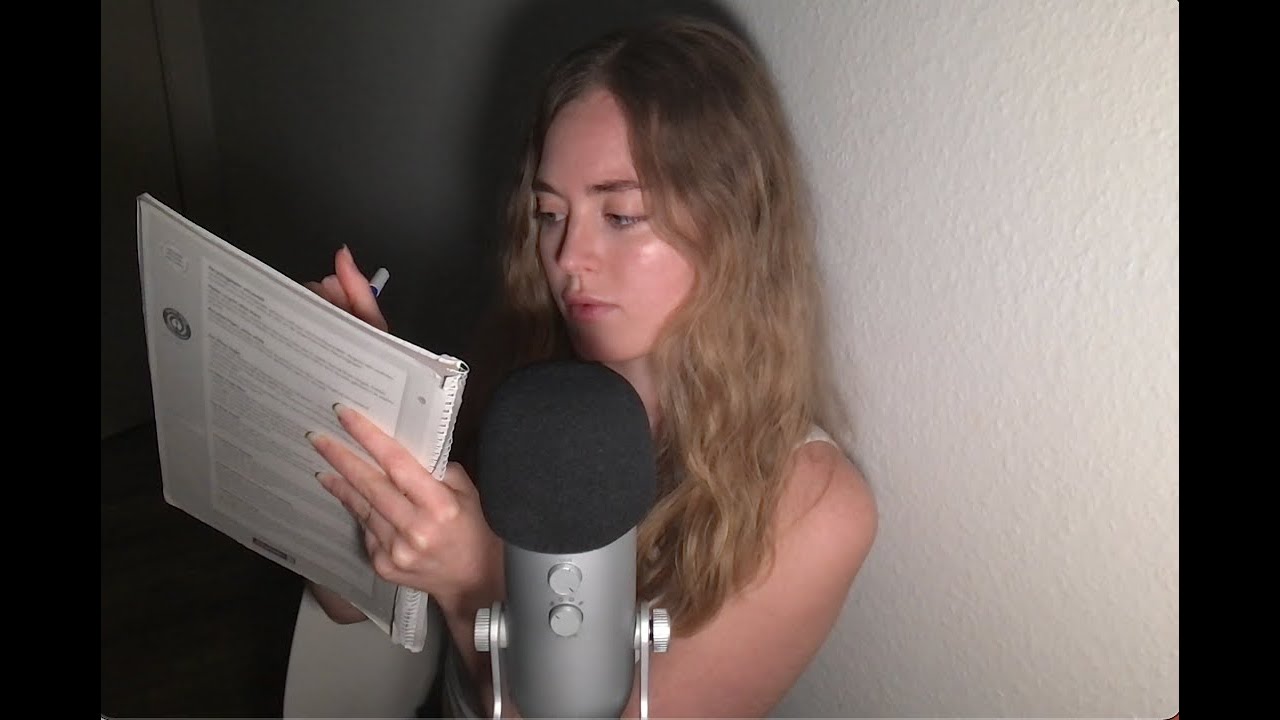 [ASMR deutsch] Trying to Whisper in German and learn new words | flüstern & klopfend
