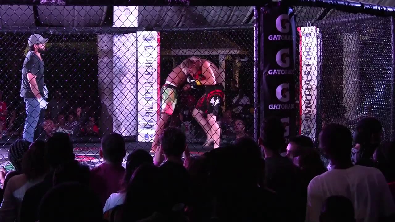 Corwin D Anjou vs Mad Max Martin Dzialek