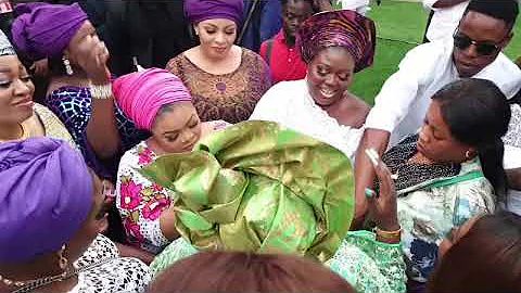 Nollywood Actress Dayo Amusa Spend Money Lavishly At Bimbo Thomas Mother's Final Burial