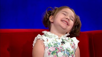 Thần đồng ngoại ngữ Bella Devyatkina trong chương trình Mặt trời bé con của Úc
