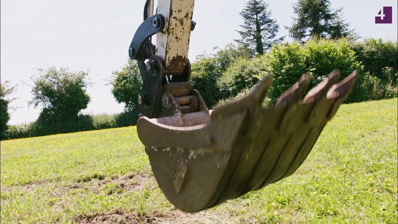 Using Geith hydraulic quick hitches. Excavators above 2.7t