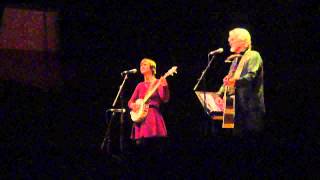 Kris &amp; Kelly Kristofferson - The Prisoner (Live Belfast)