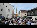 Maibaumaufstellung in Neuötting.Ein schöner Brauch in Bayern 01.05.2024 02