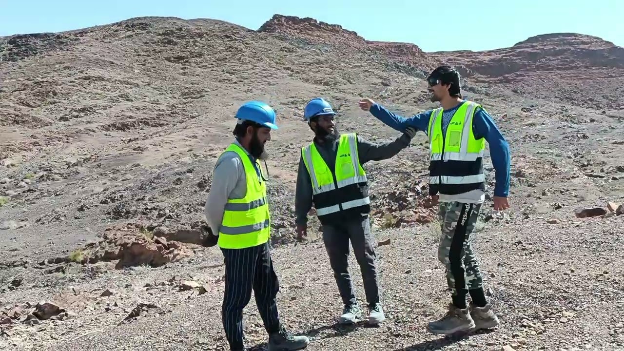 Working In Saudi Arabia || Saudi Mountain time pass fun 🇸🇦🇧🇩🇵🇰