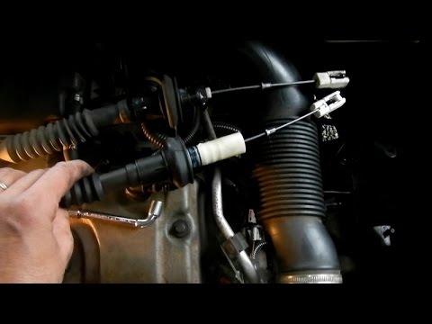 Changer un cable d'embrayage sur peugeot 206, clutch (tuto) - YouTube