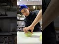 Cómo usar el cuchillo para cortar cebolla